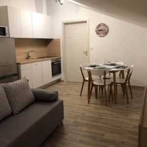 Apartman 22 9